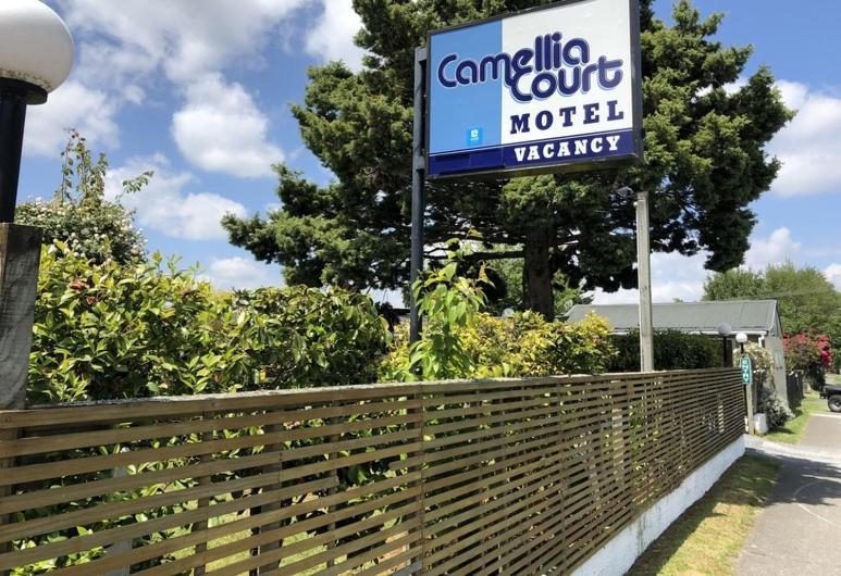 Camellia Court Family Motel Таупо Екстер'єр фото